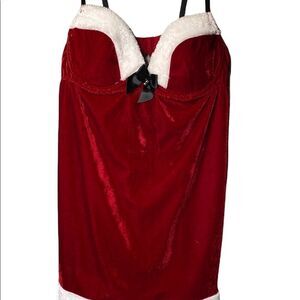 Boudoir Collection Mrs Klaus Santa babydoll rec with fur trim matching thong Med